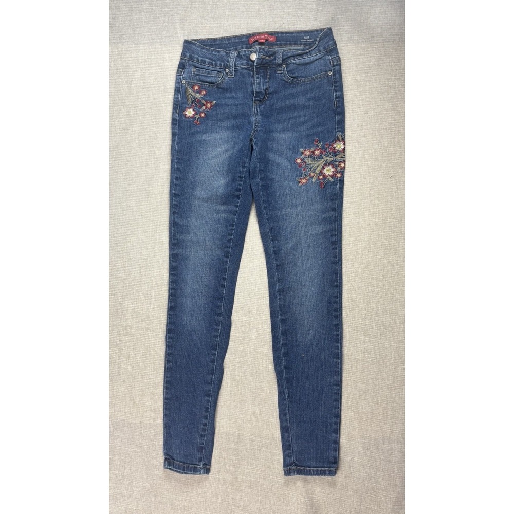 Saks Fifth Avenue Size 25 Sadie Super Skinny‎ Jeans With Embroidered Flowers